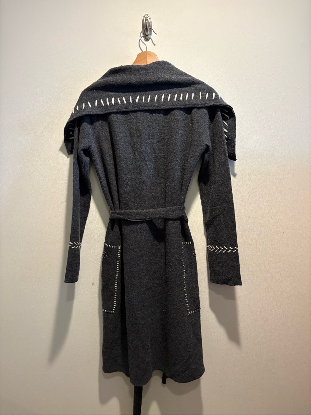Anthropologie || Guinevere Belted Cardigan Merino Wool Blanket Stitch Gray XS - Picture 6 of 7